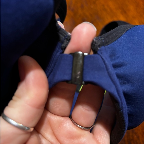 * 2 bras listed for one price* VSX Victoria Secret Multicolor Sports Bra - Picture 5 of 9